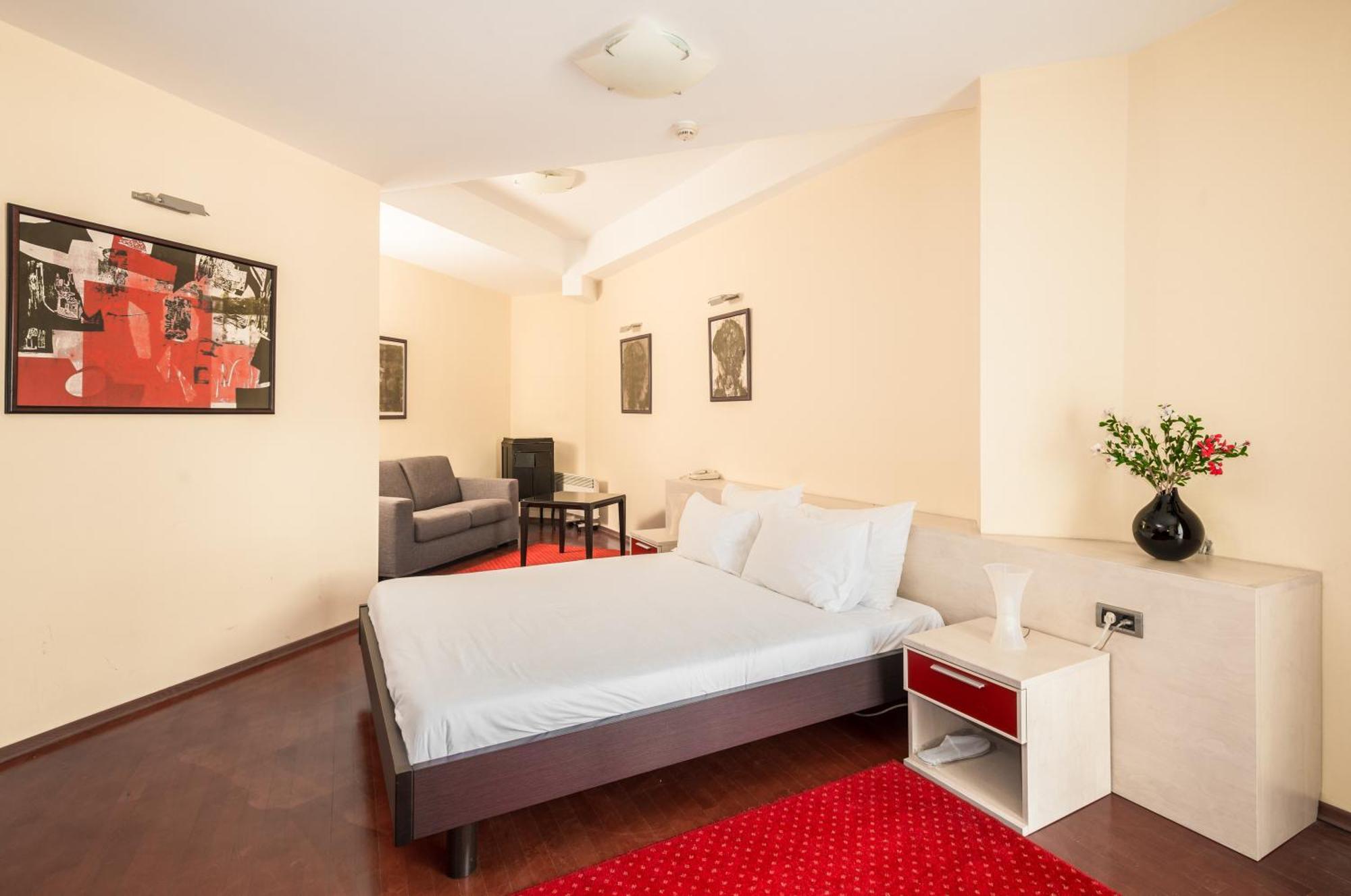 Pelister Skopje Bed & Breakfast Phòng bức ảnh