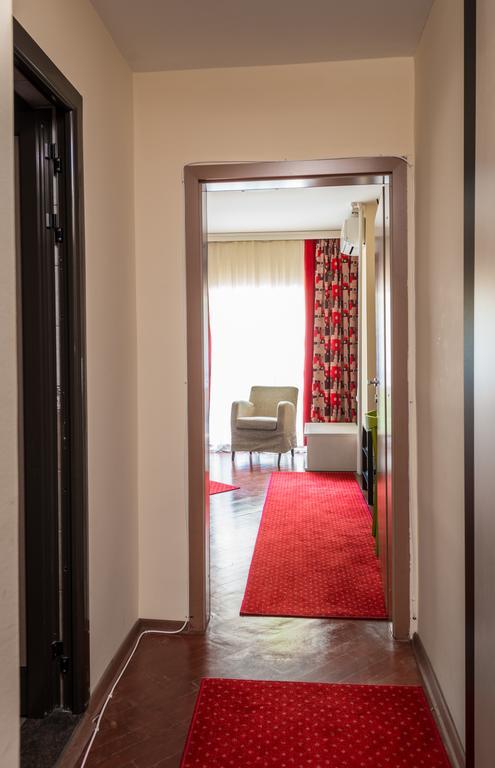 Pelister Skopje Bed & Breakfast Phòng bức ảnh